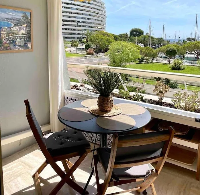 Apartment Studio Port Marina - Parking Prive, Climatise Au Ducal Villeneuve-Loubet